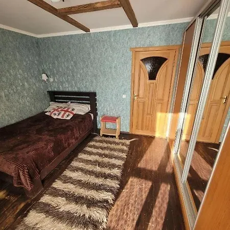 Sunny House Pilipets