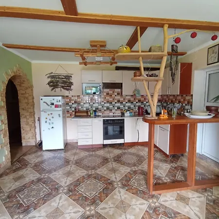 Vendégház Sunny House *